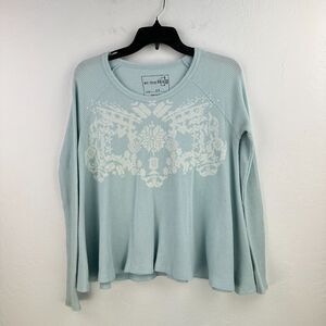 We The‎ Free Tee Womens XS Blue White Floral Boho Indie Waffle Knit Oversized